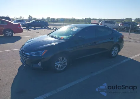 2020 Hyundai Elantra Value Edition z USA, uszkodzony, nr VIN 5NPD84LFXLH584738